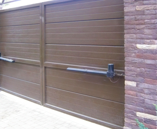 Автоматика для распашных ворот в Каневской