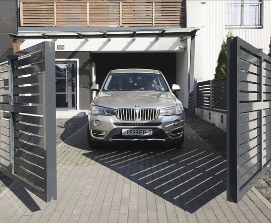 Ворота в Каневской